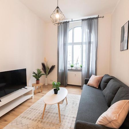Peter Apartments - Premium Wohnung I 95Qm I 3 Schlafzimmer I Grosses Bad I Kueche I Wohnzimmer I Tv フルダ エクステリア 写真