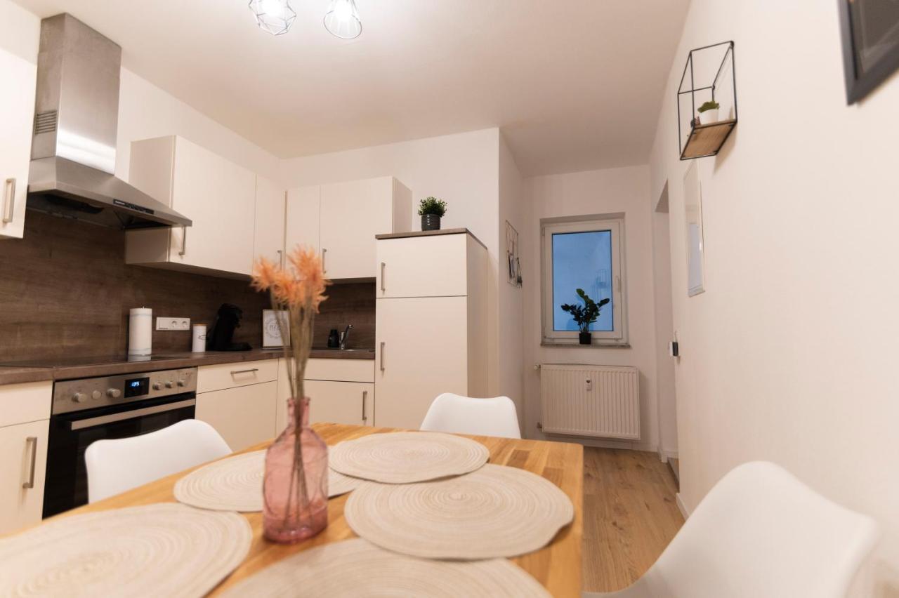 Peter Apartments - Premium Wohnung I 95Qm I 3 Schlafzimmer I Grosses Bad I Kueche I Wohnzimmer I Tv フルダ エクステリア 写真